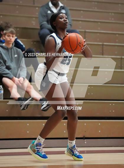 Thumbnail 1 in Village vs. Nolan Catholic (TAPPS 6A Regional Final) photogallery.