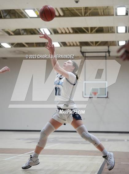 Thumbnail 1 in Village vs. Nolan Catholic (TAPPS 6A Regional Final) photogallery.