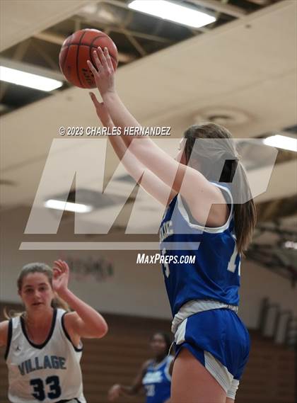 Thumbnail 1 in Village vs. Nolan Catholic (TAPPS 6A Regional Final) photogallery.