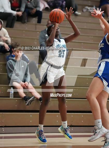Thumbnail 2 in Village vs. Nolan Catholic (TAPPS 6A Regional Final) photogallery.