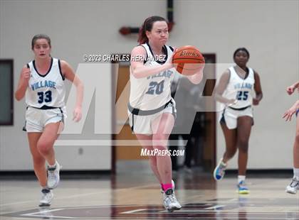 Thumbnail 3 in Village vs. Nolan Catholic (TAPPS 6A Regional Final) photogallery.
