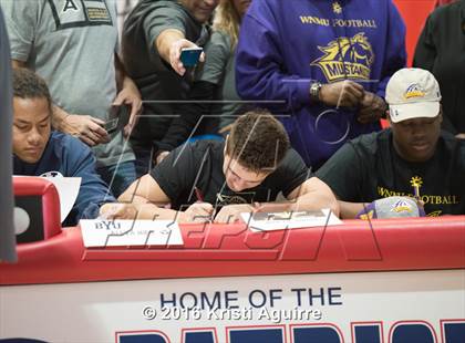 Thumbnail 2 in Heritage Signing Day Ceremony photogallery.