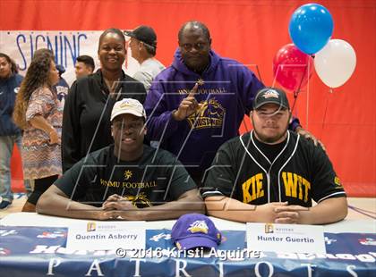 Thumbnail 1 in Heritage Signing Day Ceremony photogallery.