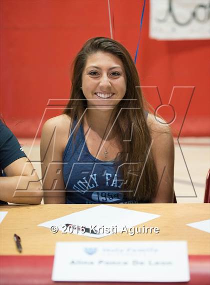 Thumbnail 3 in Heritage Signing Day Ceremony photogallery.