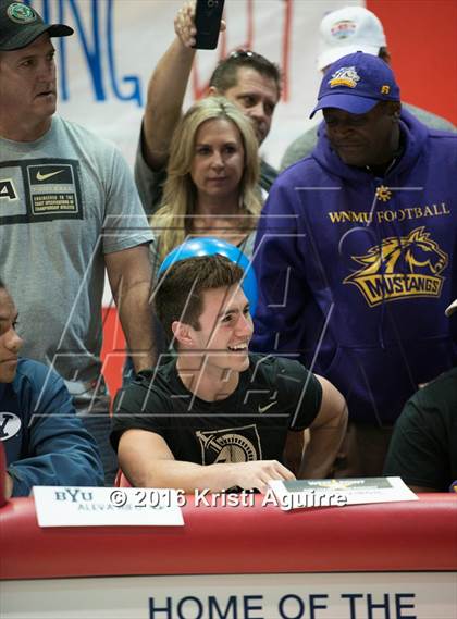 Thumbnail 1 in Heritage Signing Day Ceremony photogallery.