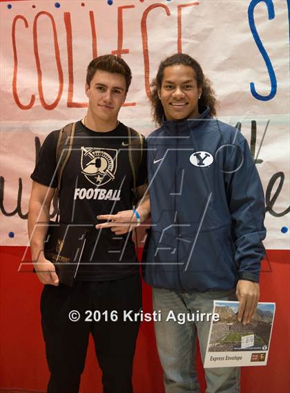Thumbnail 1 in Heritage Signing Day Ceremony photogallery.