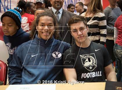 Thumbnail 2 in Heritage Signing Day Ceremony photogallery.
