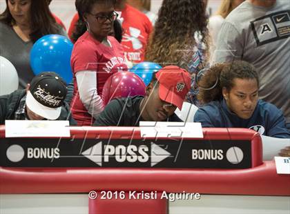 Thumbnail 1 in Heritage Signing Day Ceremony photogallery.