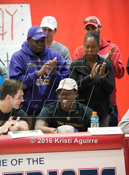 Thumbnail 2 in Heritage Signing Day Ceremony photogallery.