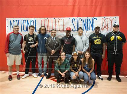 Thumbnail 2 in Heritage Signing Day Ceremony photogallery.