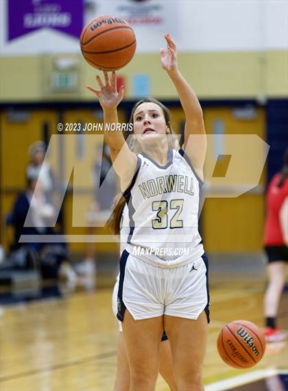 Thumbnail 3 in Huntington North @ Norwell photogallery.