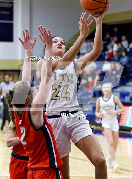 Thumbnail 3 in Huntington North @ Norwell photogallery.