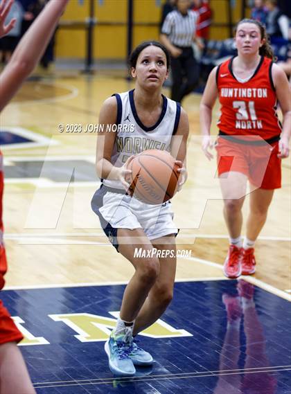 Thumbnail 1 in Huntington North @ Norwell photogallery.