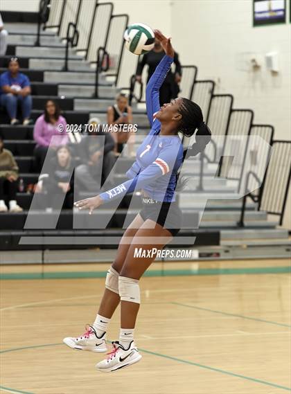 Thumbnail 3 in North Mecklenburg @ Myers Park (NCHSAA 4A Round 1) photogallery.
