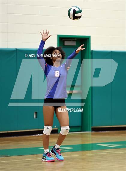 Thumbnail 1 in North Mecklenburg @ Myers Park (NCHSAA 4A Round 1) photogallery.