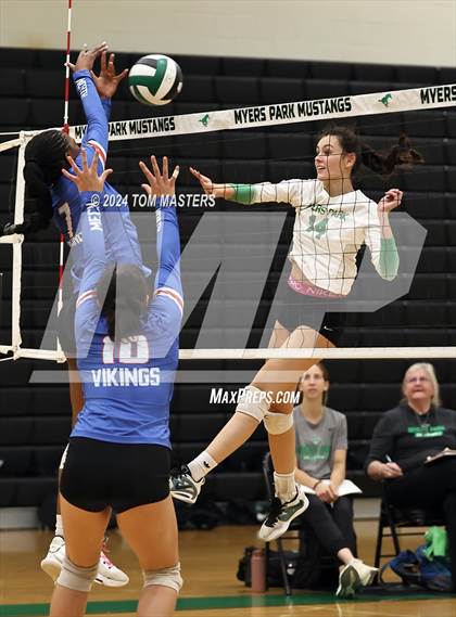 Thumbnail 1 in North Mecklenburg @ Myers Park (NCHSAA 4A Round 1) photogallery.