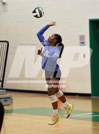 Thumbnail 2 in North Mecklenburg @ Myers Park (NCHSAA 4A Round 1) photogallery.