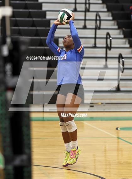 Thumbnail 2 in North Mecklenburg @ Myers Park (NCHSAA 4A Round 1) photogallery.