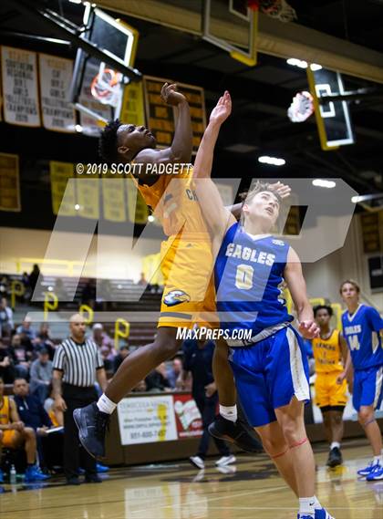 Thumbnail 1 in Santa Margarita vs. Rancho Christian photogallery.