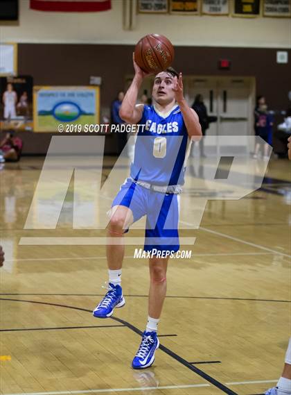 Thumbnail 2 in Santa Margarita vs. Rancho Christian photogallery.