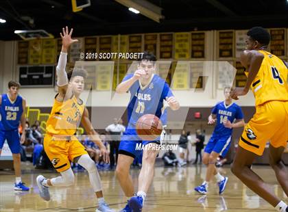 Thumbnail 2 in Santa Margarita vs. Rancho Christian photogallery.