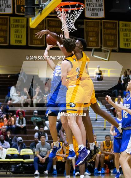 Thumbnail 3 in Santa Margarita vs. Rancho Christian photogallery.