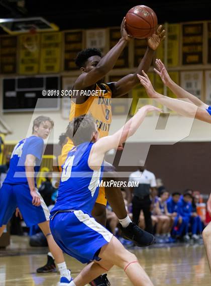Thumbnail 3 in Santa Margarita vs. Rancho Christian photogallery.