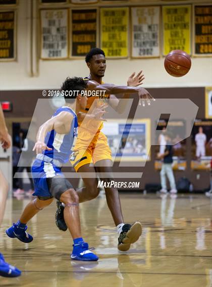 Thumbnail 3 in Santa Margarita vs. Rancho Christian photogallery.