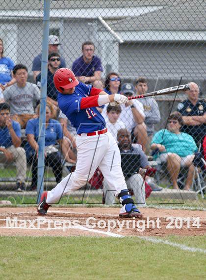 Thumbnail 2 in East Jefferson vs West Ouachita (LHSAA Class 4A Quarterfinal) photogallery.