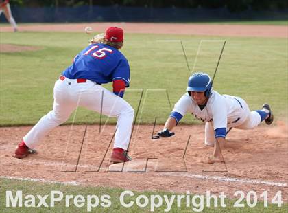 Thumbnail 3 in East Jefferson vs West Ouachita (LHSAA Class 4A Quarterfinal) photogallery.