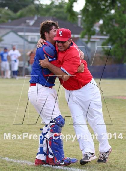 Thumbnail 2 in East Jefferson vs West Ouachita (LHSAA Class 4A Quarterfinal) photogallery.