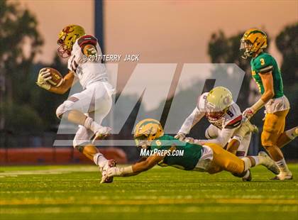 Thumbnail 3 in Edison vs. Oaks Christian photogallery.