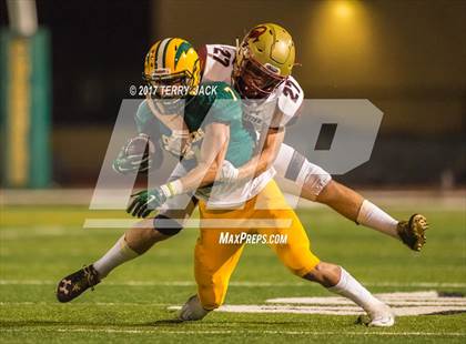 Thumbnail 3 in Edison vs. Oaks Christian photogallery.