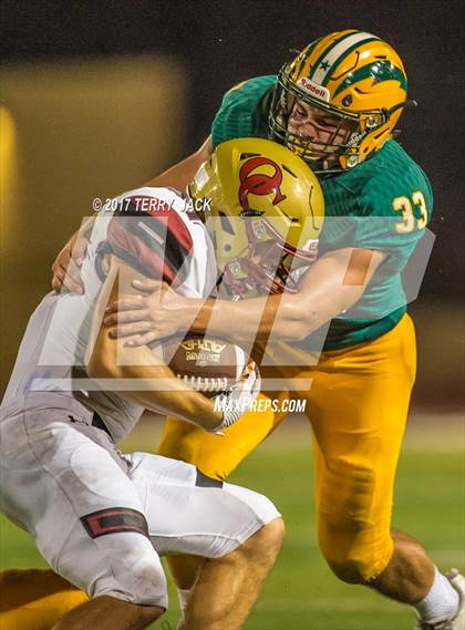 Thumbnail 2 in Edison vs. Oaks Christian photogallery.