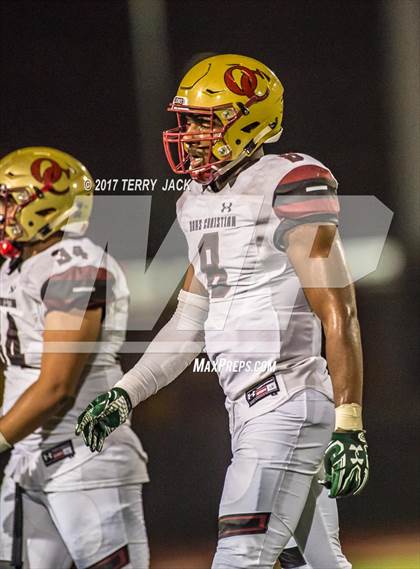 Thumbnail 2 in Edison vs. Oaks Christian photogallery.
