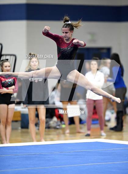 Thumbnail 2 in CHSAA 5A State Prelims photogallery.