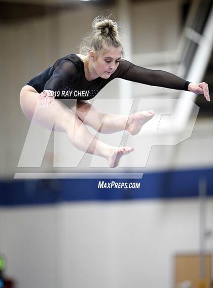 Thumbnail 1 in CHSAA 5A State Prelims photogallery.