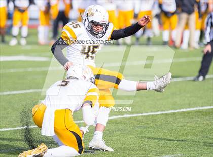 Thumbnail 2 in Pueblo East vs Discovery Canyon (CHSAA 3A Final) photogallery.