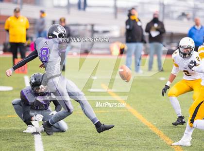 Thumbnail 2 in Pueblo East vs Discovery Canyon (CHSAA 3A Final) photogallery.