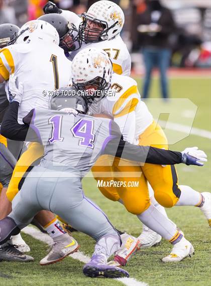 Thumbnail 3 in Pueblo East vs Discovery Canyon (CHSAA 3A Final) photogallery.