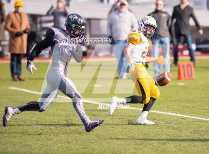 Thumbnail 3 in Pueblo East vs Discovery Canyon (CHSAA 3A Final) photogallery.