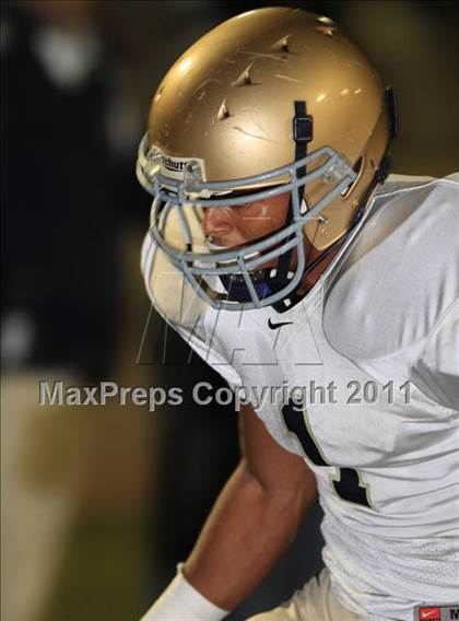 Thumbnail 2 in Loyola vs. Notre Dame photogallery.