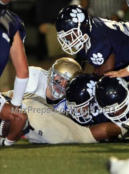 Thumbnail 2 in Loyola vs. Notre Dame photogallery.