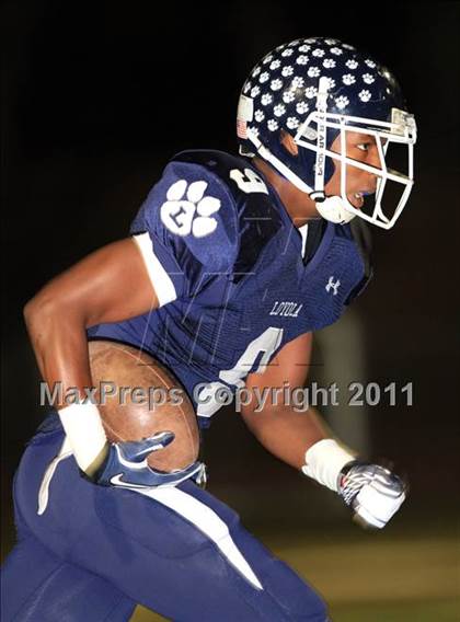 Thumbnail 2 in Loyola vs. Notre Dame photogallery.