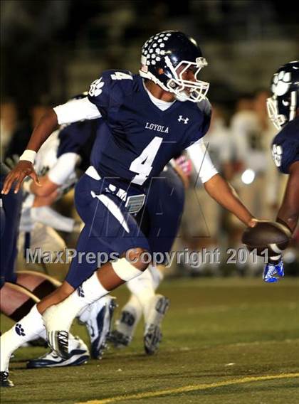 Thumbnail 2 in Loyola vs. Notre Dame photogallery.