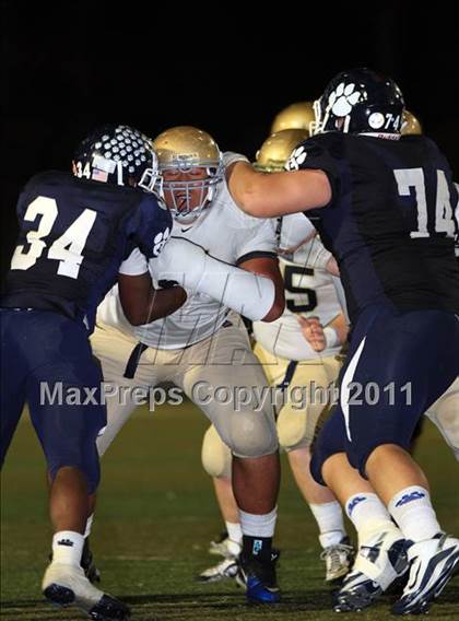 Thumbnail 2 in Loyola vs. Notre Dame photogallery.