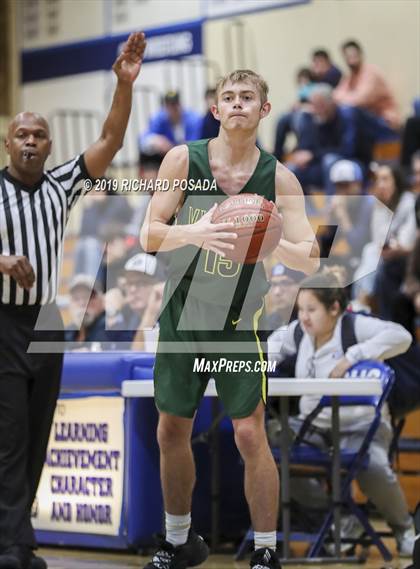 Thumbnail 2 in Kingsburg vs. Redwood (Polly Wilhelmsen Invitational) photogallery.
