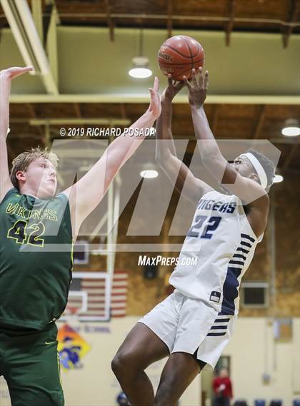 Thumbnail 2 in Kingsburg vs. Redwood (Polly Wilhelmsen Invitational) photogallery.