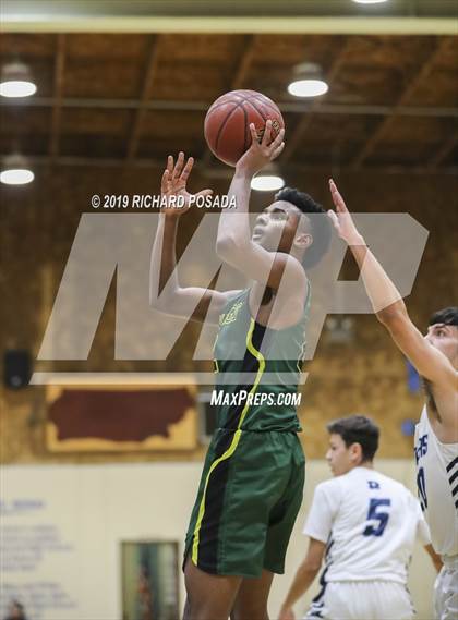 Thumbnail 3 in Kingsburg vs. Redwood (Polly Wilhelmsen Invitational) photogallery.