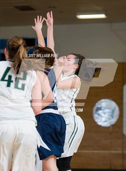 Thumbnail 3 in Spackenkill vs. Pine Plains (MHAL Semifinal) photogallery.